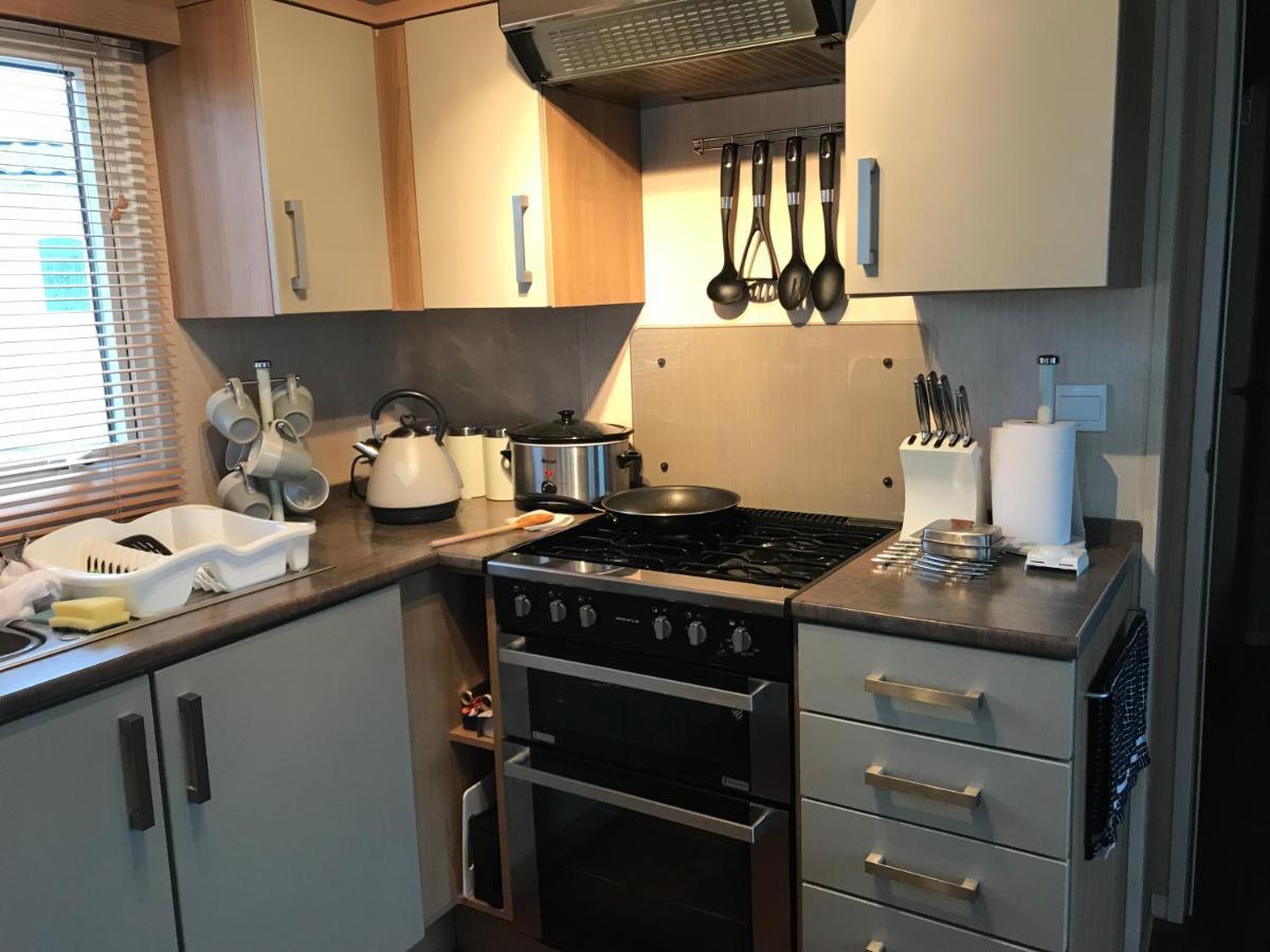 Bobby'S Bolthole Apartment เฮย์แชม ภายนอก รูปภาพ